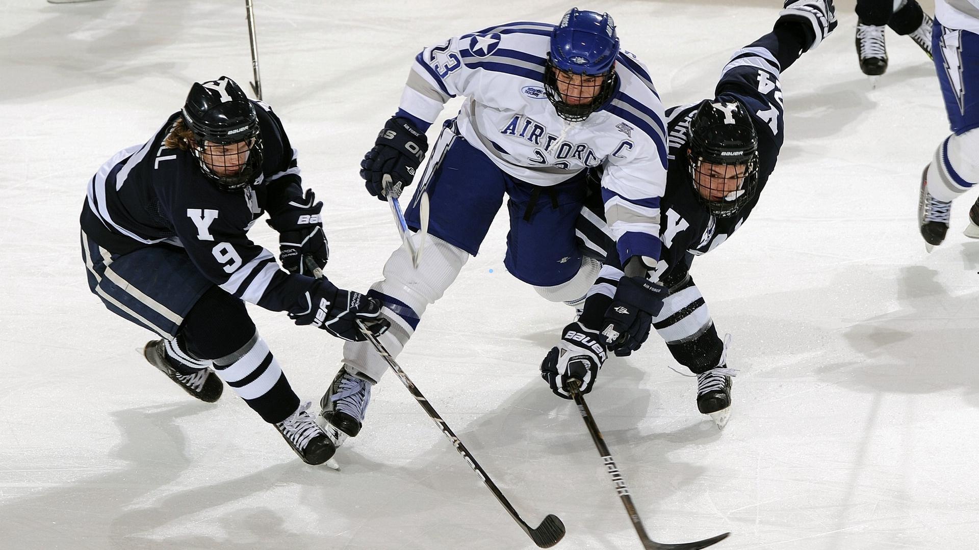 西甲焦点战，比利亚雷亚尔对决阿拉维斯，大数据深度解析黄潜战术与能力